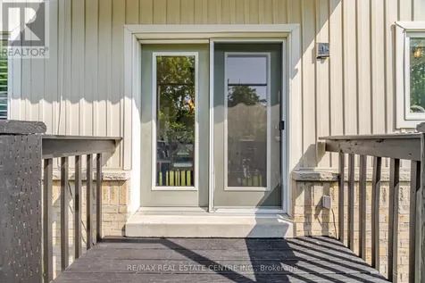 71 Barrett Avenue Brantford ON N3S 0B5