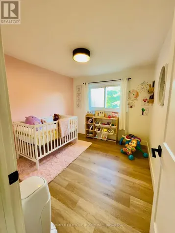 51 Paulander Drive Kitchener ON N2M 5E5