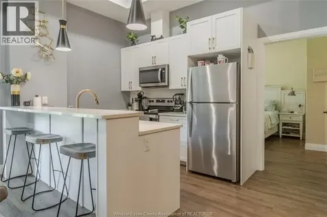 3817 Howard Avenue Windsor ON N9E 0B5