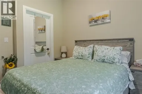 3817 Howard Avenue Windsor ON N9E 0B5