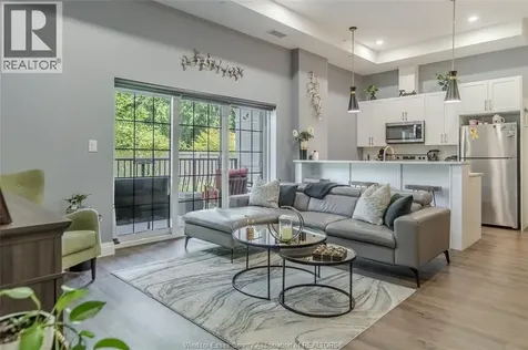 3817 Howard Avenue Windsor ON N9E 0B5