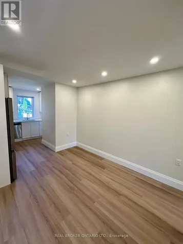 659 Vaughan Road Toronto (oakwood Village) ON M6E 2Y4