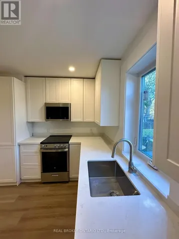 659 Vaughan Road Toronto (oakwood Village) ON M6E 2Y4