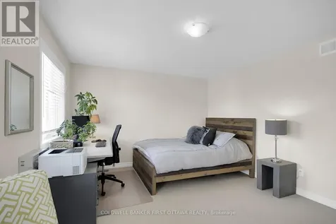104 Gracewood Crescent Ottawa ON K1T 0J5