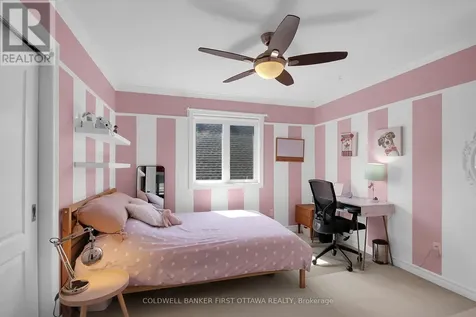 104 Gracewood Crescent Ottawa ON K1T 0J5