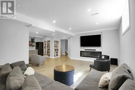 104 Gracewood Crescent Ottawa ON K1T 0J5