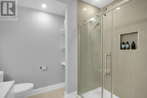 104 Gracewood Crescent Ottawa ON K1T 0J5