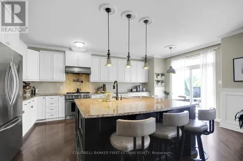 104 Gracewood Crescent Ottawa ON K1T 0J5