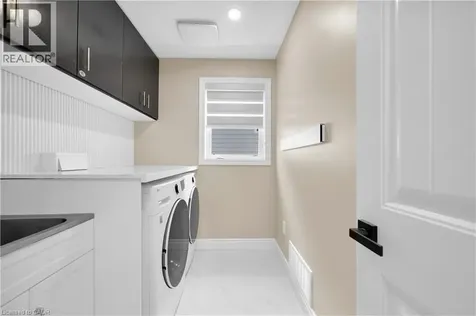 252 Gravel Ridge Trail Kitchener ON N2E 0C5