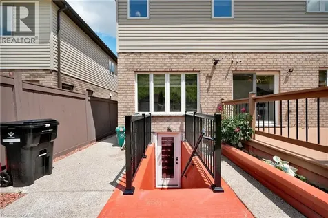252 Gravel Ridge Trail Kitchener ON N2E 0C5