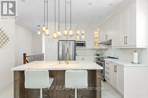 225 Ellis Crescent Milton (de Dempsey) ON L9T 6B5