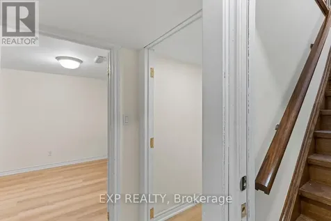 225 Ellis Crescent Milton (de Dempsey) ON L9T 6B5