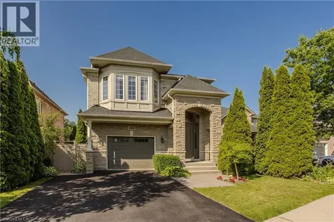 2330 Valleyridge Drive Oakville ON L6M 5C7