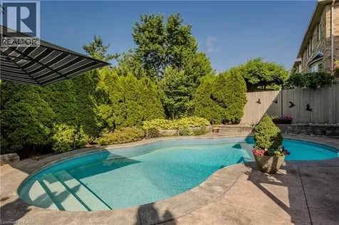 2330 Valleyridge Drive Oakville ON L6M 5C7