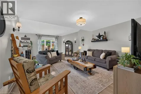 7 Etherington Crescent Binbrook ON L0R 1C0