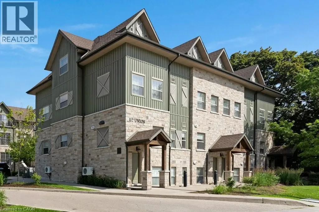 112 Union Street East Waterloo ON N2J 0E4