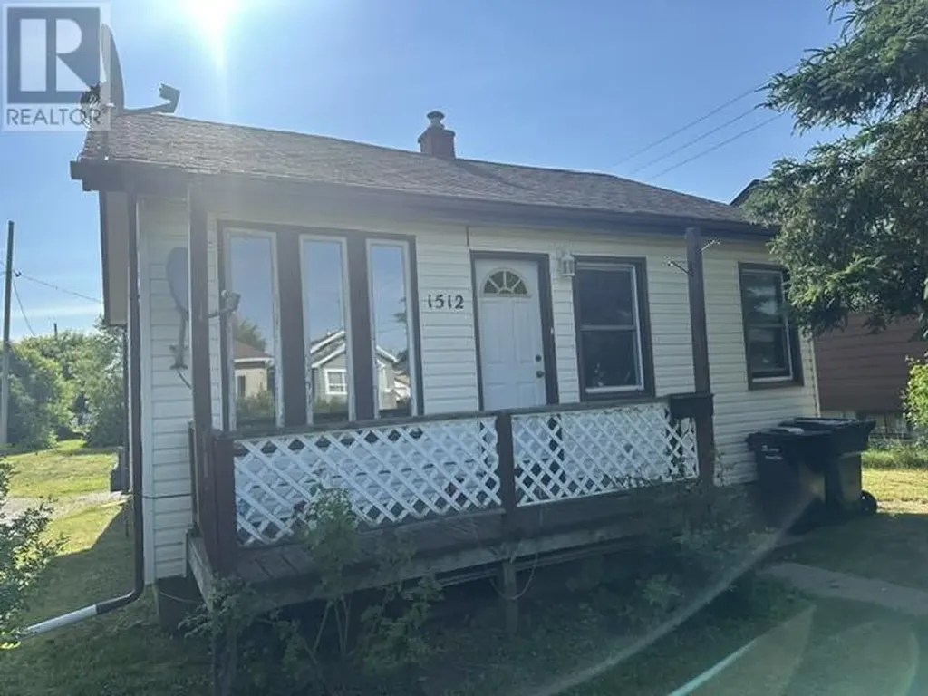 1512 Broadmore Avenue Thunder Bay ON P7C 2Z2