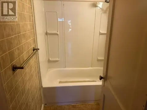 1512 Broadmore Avenue Thunder Bay ON P7C 2Z2