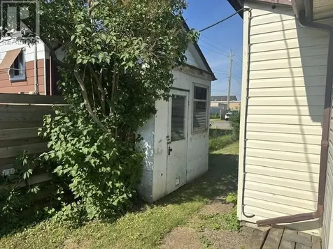 1512 Broadmore Avenue Thunder Bay ON P7C 2Z2