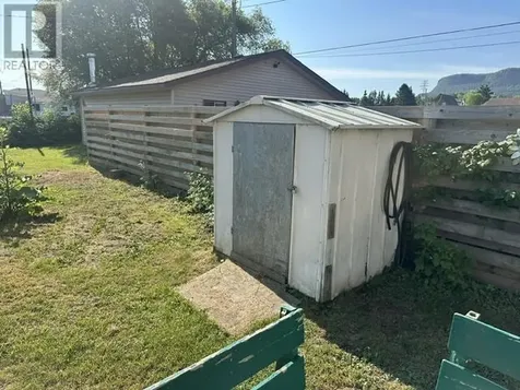1512 Broadmore Avenue Thunder Bay ON P7C 2Z2