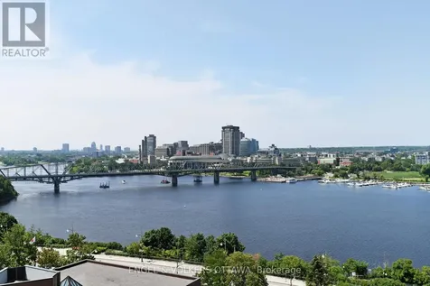 40 Boteler Street Ottawa ON K1N 9C8