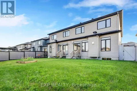 1007 Hydrangea Avenue Ottawa ON K4M 0L4
