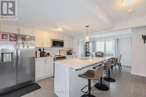 742 Kinstead Pvt Private Ottawa ON K2S 3B3