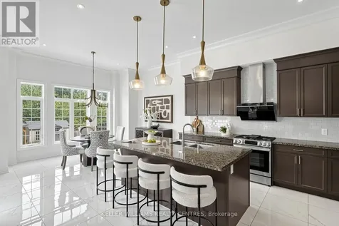 36 Blenheim Circle Whitby ON L1P 0E3