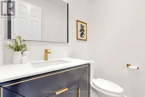 36 Blenheim Circle Whitby ON L1P 0E3