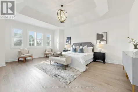 36 Blenheim Circle Whitby ON L1P 0E3