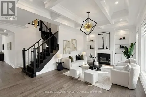 36 Blenheim Circle Whitby ON L1P 0E3