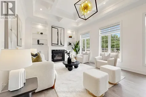 36 Blenheim Circle Whitby ON L1P 0E3