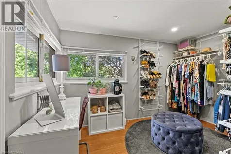 88 Rothsay Avenue Hamilton ON L8M 3G1