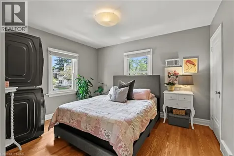 88 Rothsay Avenue Hamilton ON L8M 3G1