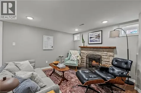 88 Rothsay Avenue Hamilton ON L8M 3G1
