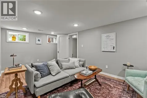 88 Rothsay Avenue Hamilton ON L8M 3G1