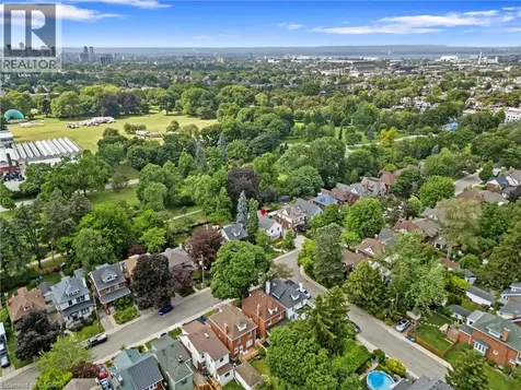 88 Rothsay Avenue Hamilton ON L8M 3G1