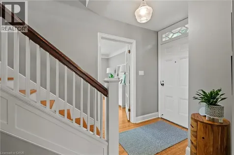 88 Rothsay Avenue Hamilton ON L8M 3G1