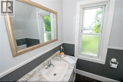 120 Cross Street East Dunnville ON N1A 1B6
