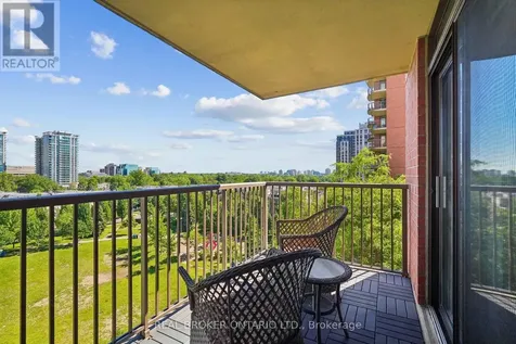 51 Harrison Garden Boulevard Toronto (willowdale East) ON M2N 7G4