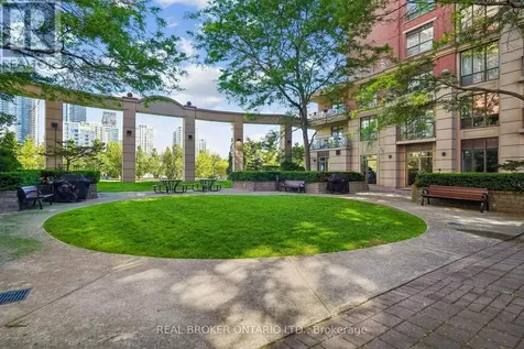 51 Harrison Garden Boulevard Toronto (willowdale East) ON M2N 7G4