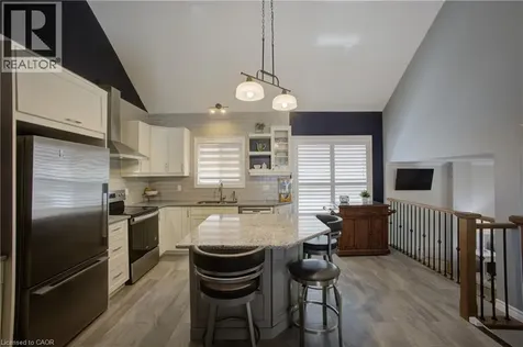 439 Woodrow Drive Waterloo ON N2T 2V6