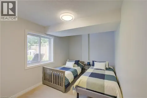 439 Woodrow Drive Waterloo ON N2T 2V6
