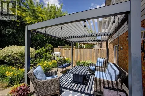 439 Woodrow Drive Waterloo ON N2T 2V6