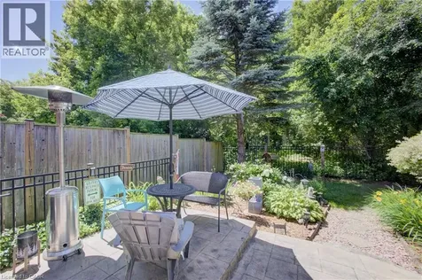 439 Woodrow Drive Waterloo ON N2T 2V6