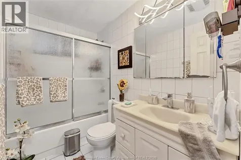 2949 Brimley Drive Windsor ON N8R 1L9