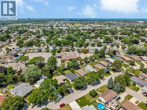 2949 Brimley Drive Windsor ON N8R 1L9