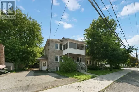 1079 North River Road Ottawa ON K1K 3V9