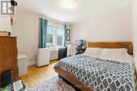 1079 North River Road Ottawa ON K1K 3V9