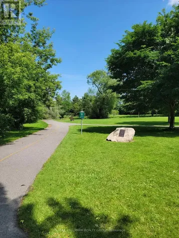 1079 North River Road Ottawa ON K1K 3V9